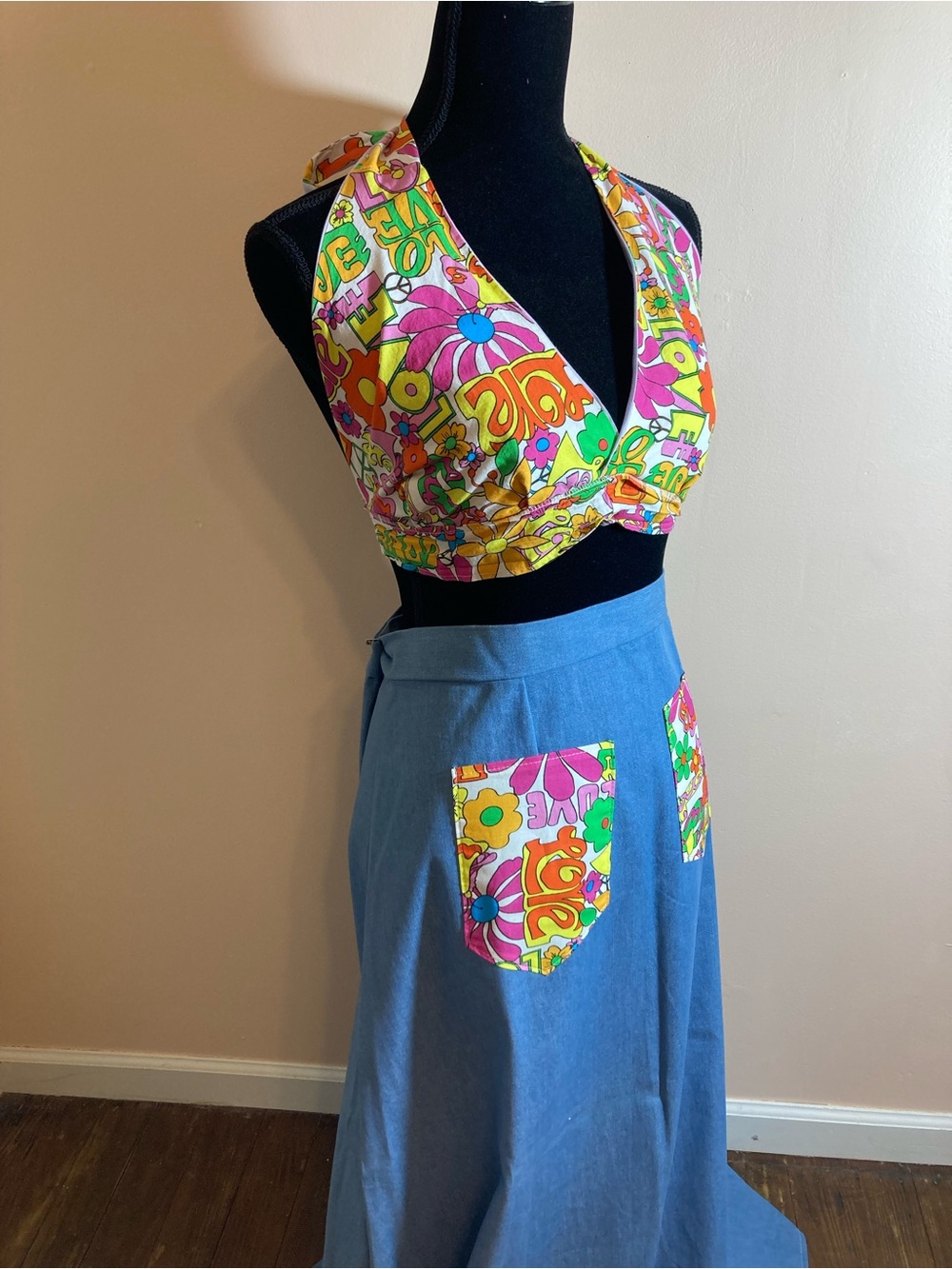 Retro Floral Halter Crop Top & Skirt Set in Multicolor by